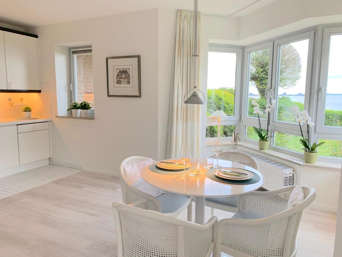 Ferienwohnung Strandhuepfer - Direkt Am Meer Eckernforde Bagian luar foto